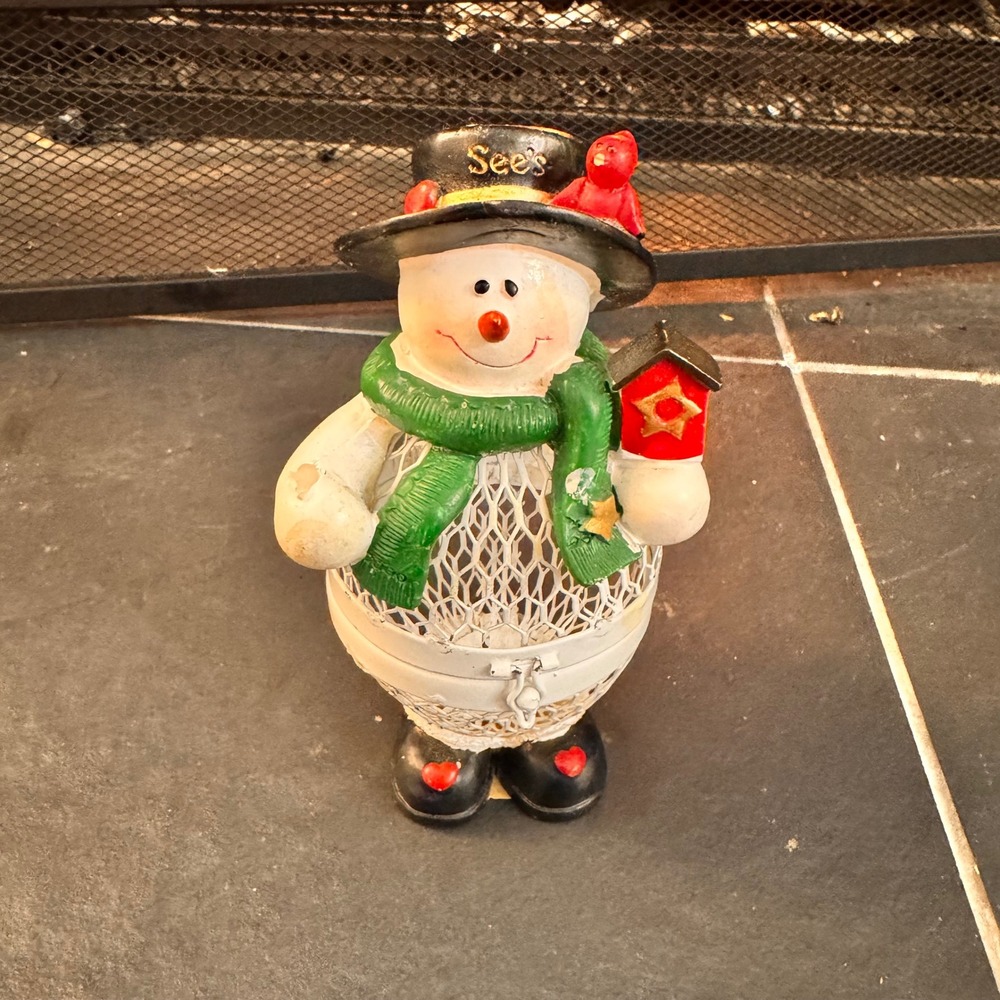 Sees Candy Snowman Figurine Lantern Holder with‎ Birdhouse Holiday Decor